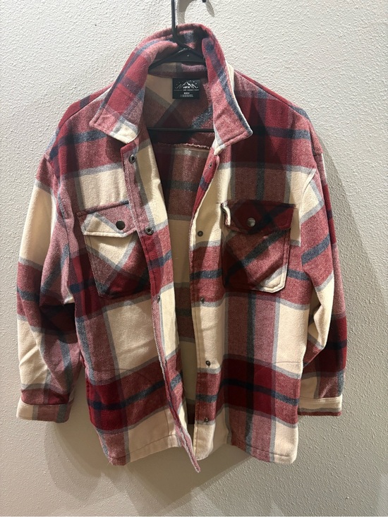 HFX Jackets & Blazers - HFX Red Cream Plaid Button Front Fleece Flannel Shacket Jacket Size Small